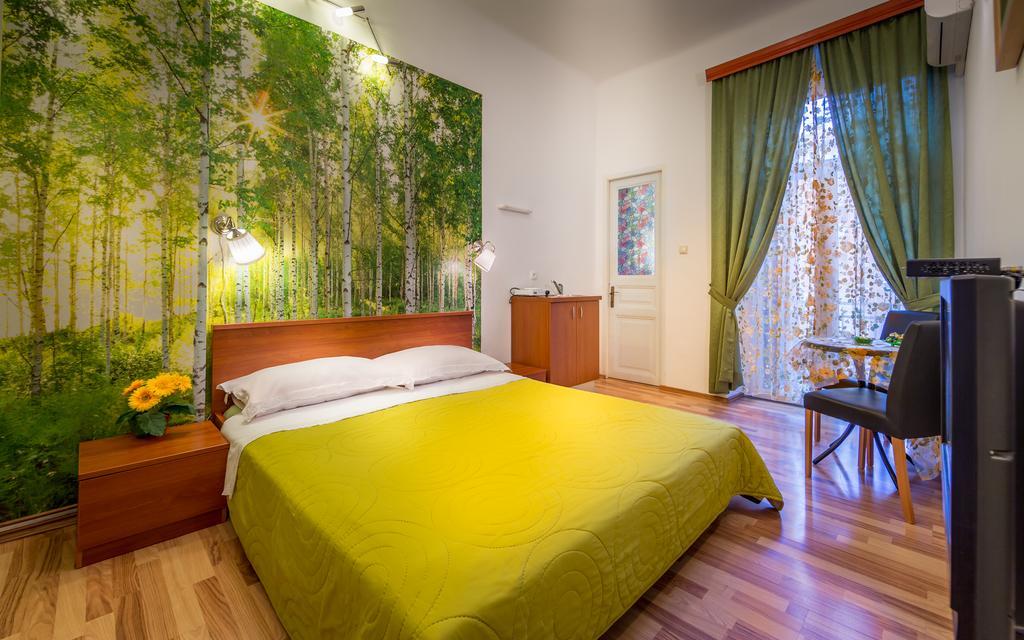 Rooms Center Demetrova 리예카 외부 사진